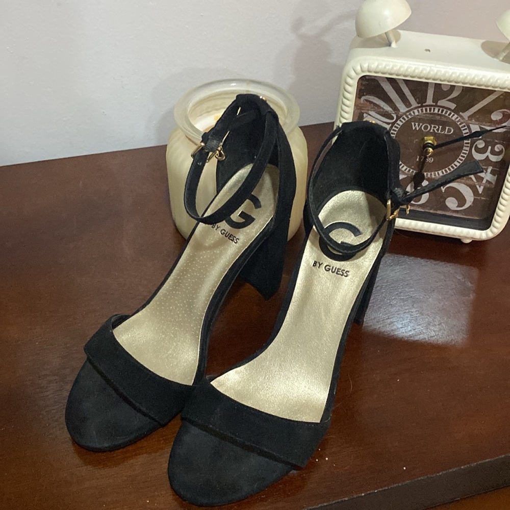Black Guess Sandal 6
